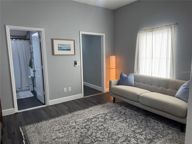 2510 W MAIN STREET Unit B, Tampa, FL 33607