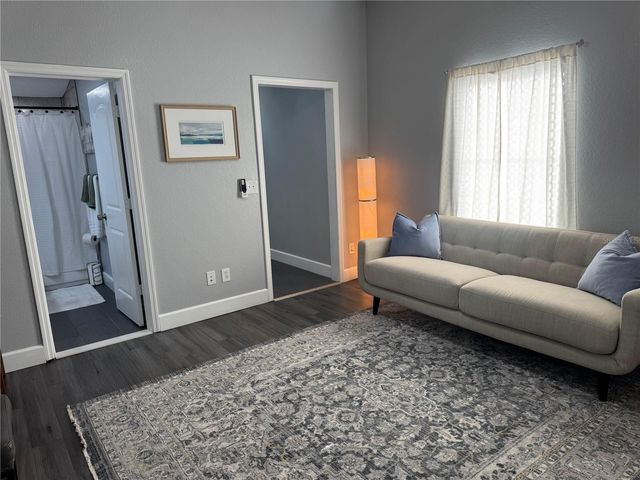 2510 W MAIN STREET Unit B, Tampa, FL 33607