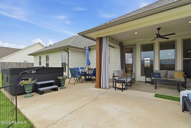 1206 Bayou Trace, Breaux Bridge, LA 70517