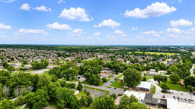 362 N Main Street, Centerton, AR 72719