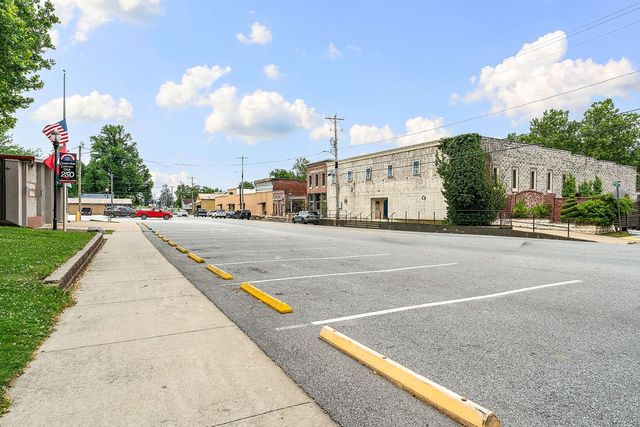 362 N Main Street, Centerton, AR 72719