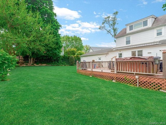 47-11 Belmont Road, Great Neck, NY 11020