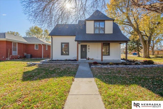 201 E 19th Avenue, Bellevue, NE 68005