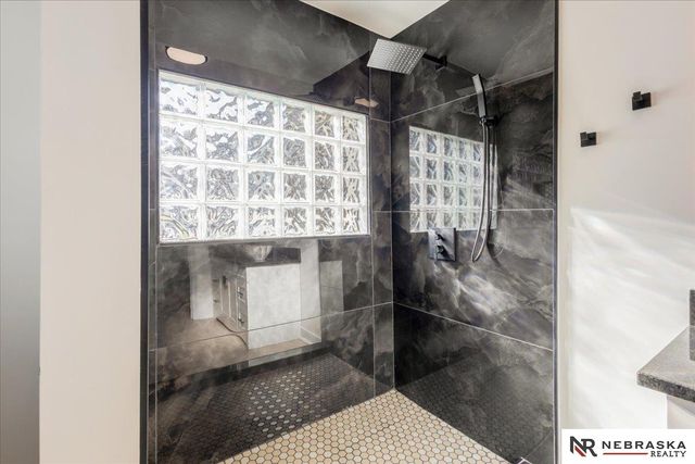 201 E 19th Avenue, Bellevue, NE 68005