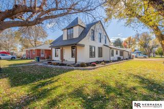 201 E 19th Avenue, Bellevue, NE 68005