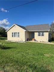 4085 Pinecrest Drive, Zanesville, OH 43701