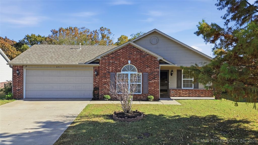 8911 S 261 East Avenue, Broken Arrow, OK 74014