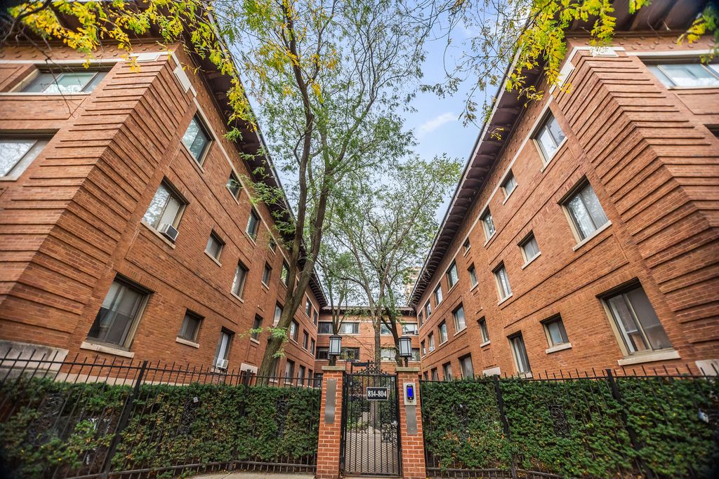 810 W Lakeside Place 107, Chicago, IL 60640 — exterior