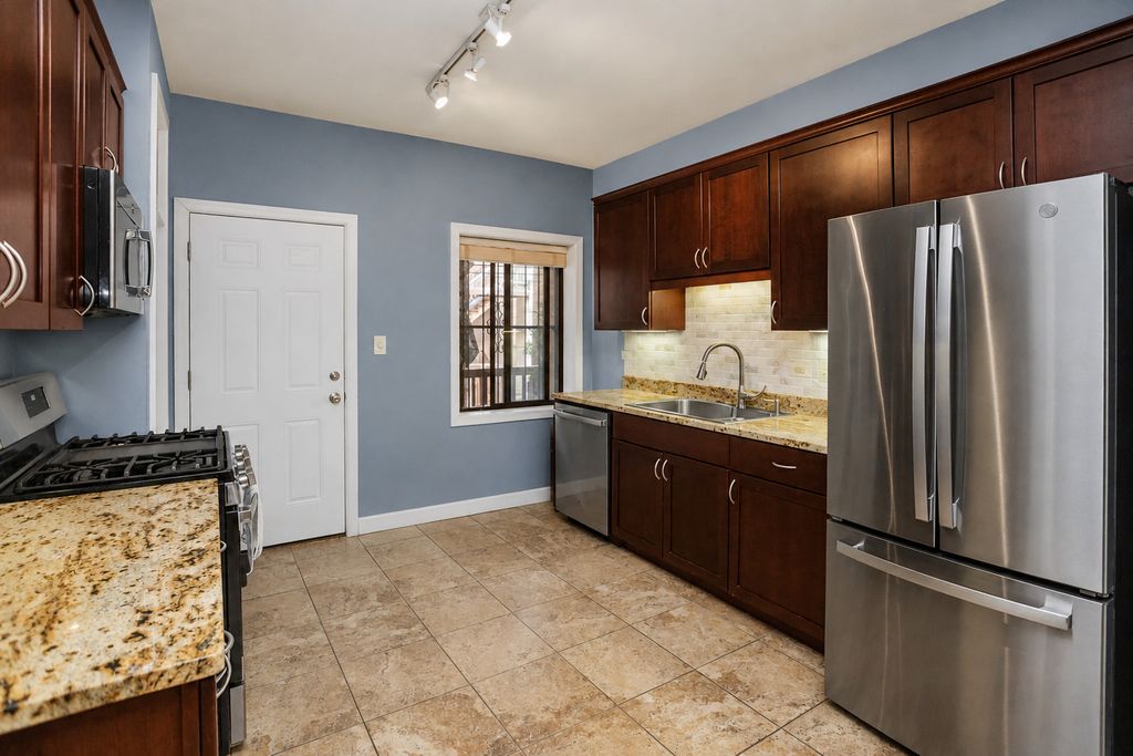 810 W Lakeside Place 107, Chicago, IL 60640 — photo 5