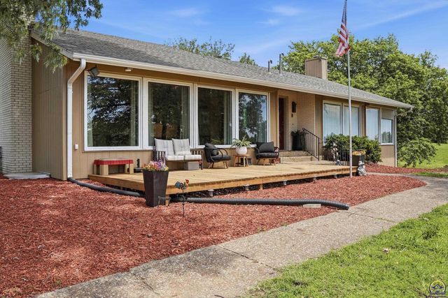 4444 NW Menoken RD, Topeka, KS 66618