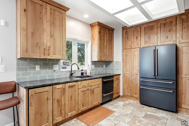 4444 NW Menoken RD, Topeka, KS 66618
