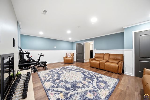 4444 NW Menoken RD, Topeka, KS 66618