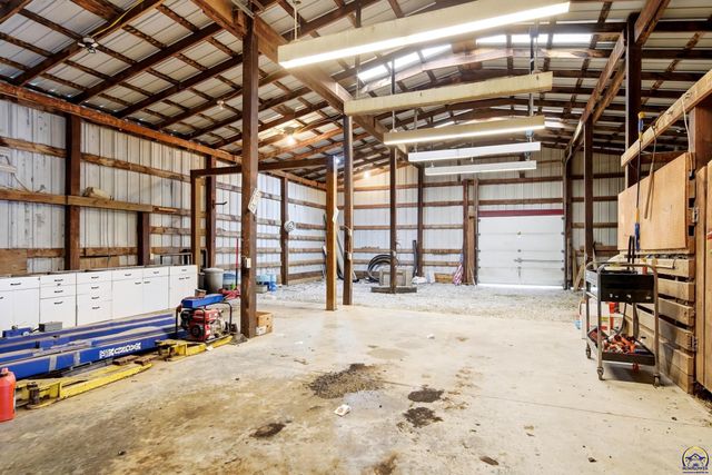 4444 NW Menoken RD, Topeka, KS 66618