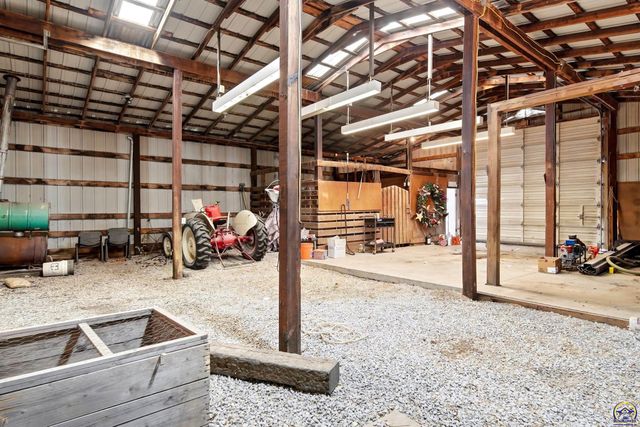 4444 NW Menoken RD, Topeka, KS 66618