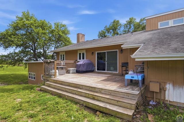 4444 NW Menoken RD, Topeka, KS 66618