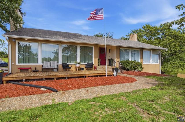4444 NW Menoken RD, Topeka, KS 66618