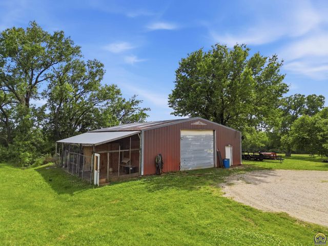 4444 NW Menoken RD, Topeka, KS 66618