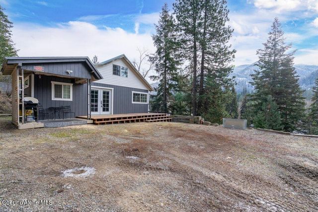 411 Pine Street, Mullan, ID 83846