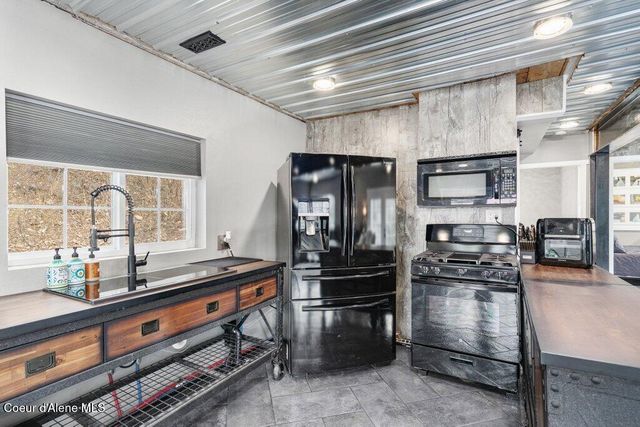 411 Pine Street, Mullan, ID 83846