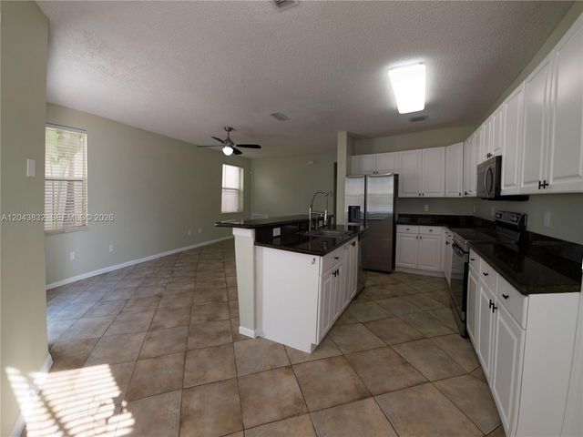 15341 NW 4 ST, Pembroke Pines, FL 33028