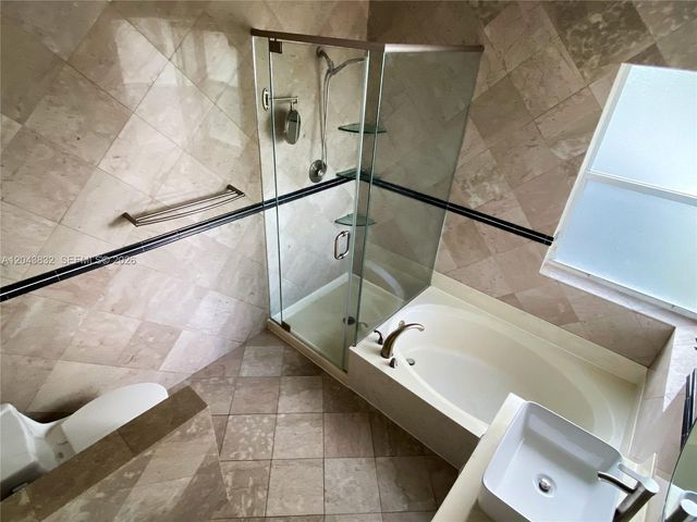 15341 NW 4 ST, Pembroke Pines, FL 33028