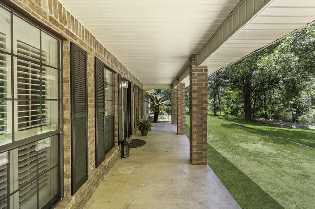 526 Pebble Creek, Livingston, TX 77351