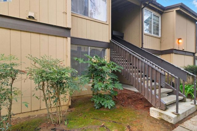 355 Parkview Ter D1, Vallejo, CA 94589