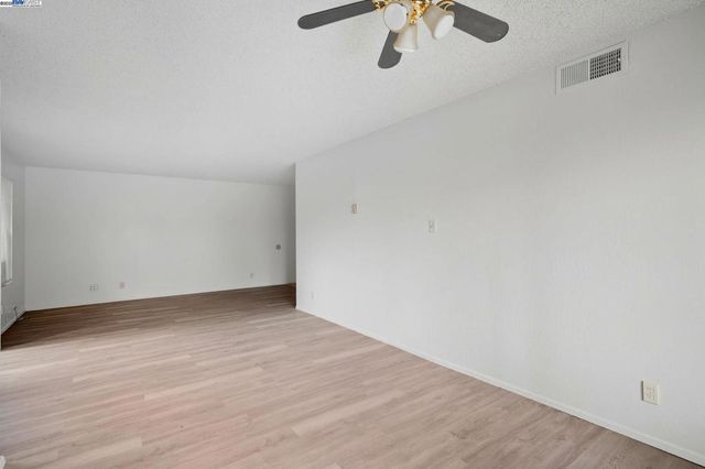 355 Parkview Ter D1, Vallejo, CA 94589