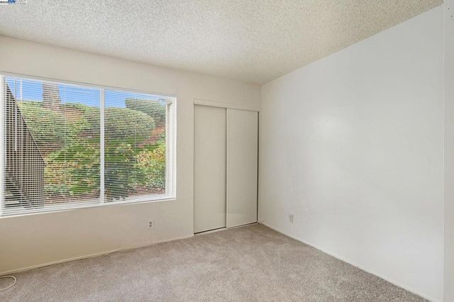 355 Parkview Ter D1, Vallejo, CA 94589