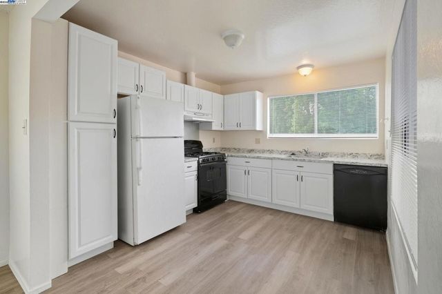 355 Parkview Ter D1, Vallejo, CA 94589