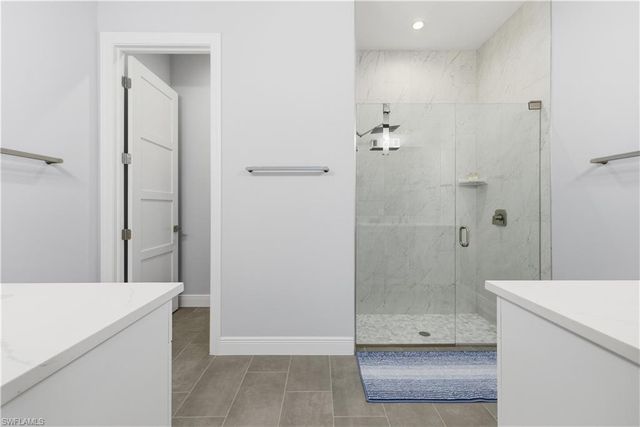 711 91st AVE N, Naples, FL 34108