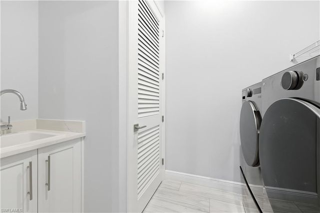 711 91st AVE N, Naples, FL 34108