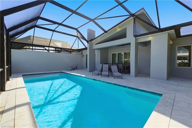 711 91st AVE N, Naples, FL 34108