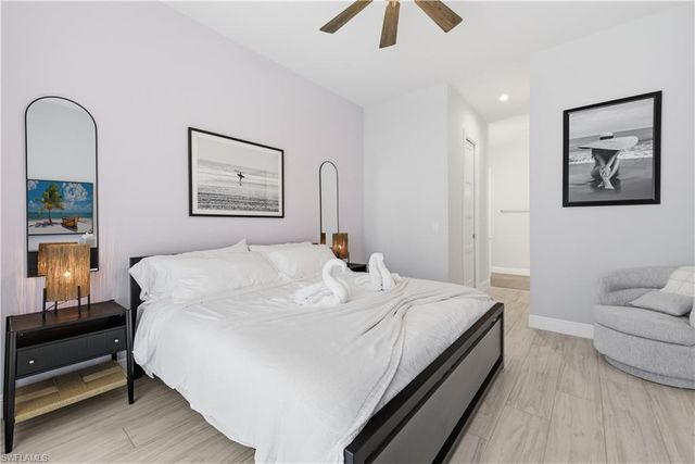 711 91st AVE N, Naples, FL 34108