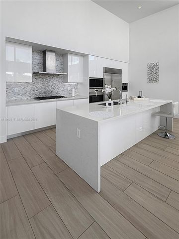 16582 S Botaniko Dr S, Weston, FL 33326