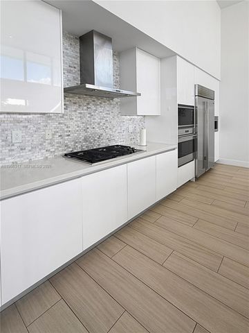 16582 S Botaniko Dr S, Weston, FL 33326