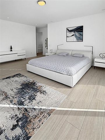 16582 S Botaniko Dr S, Weston, FL 33326