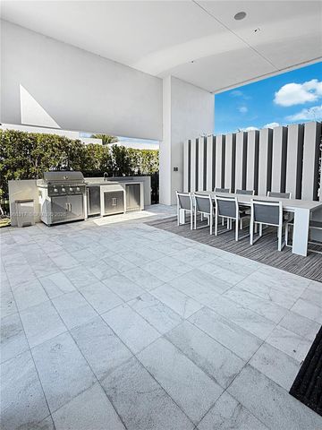 16582 S Botaniko Dr S, Weston, FL 33326