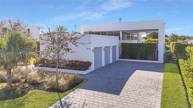 16582 S Botaniko Dr S, Weston, FL 33326