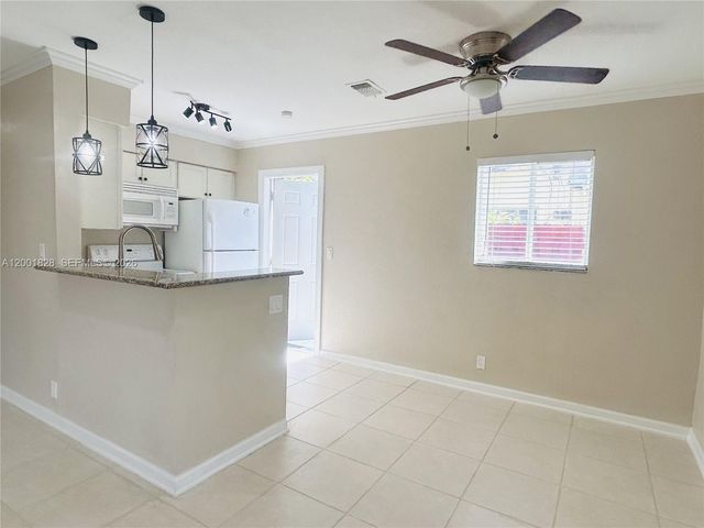 131 NW 57th Street 131, Oakland Park, FL 33309