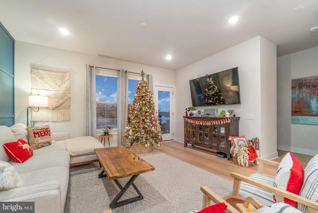 17246 TURNSTONE DR, Dumfries, VA 22026