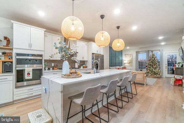 17246 TURNSTONE DR, Dumfries, VA 22026