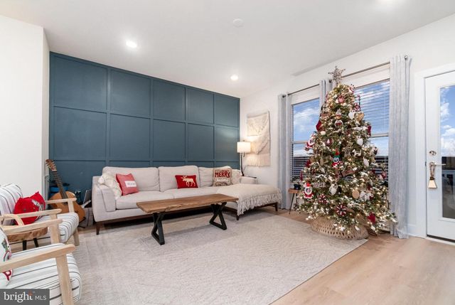 17246 TURNSTONE DR, Dumfries, VA 22026