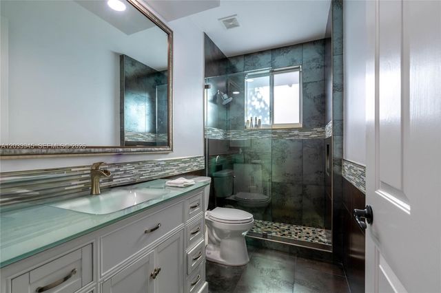 15253 SW 40th St 0, Davie, FL 33331