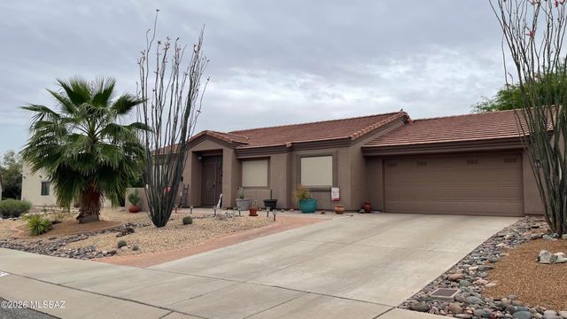 55 N Wellspring Drive, Green Valley, AZ 85614