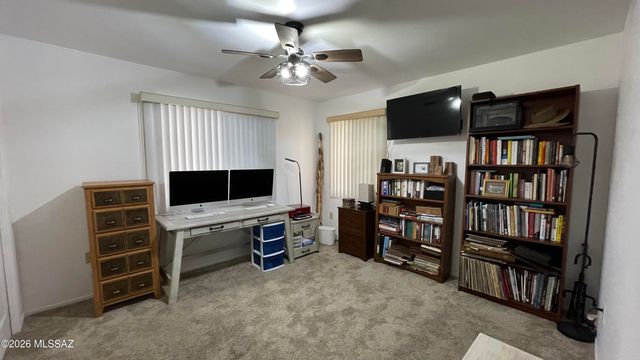 55 N Wellspring Drive, Green Valley, AZ 85614