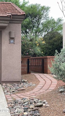 55 N Wellspring Drive, Green Valley, AZ 85614