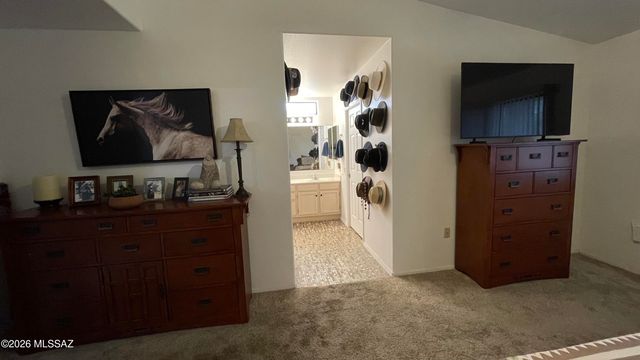 55 N Wellspring Drive, Green Valley, AZ 85614