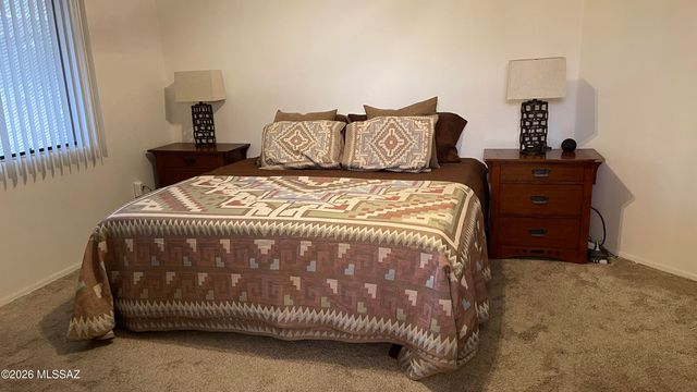 55 N Wellspring Drive, Green Valley, AZ 85614