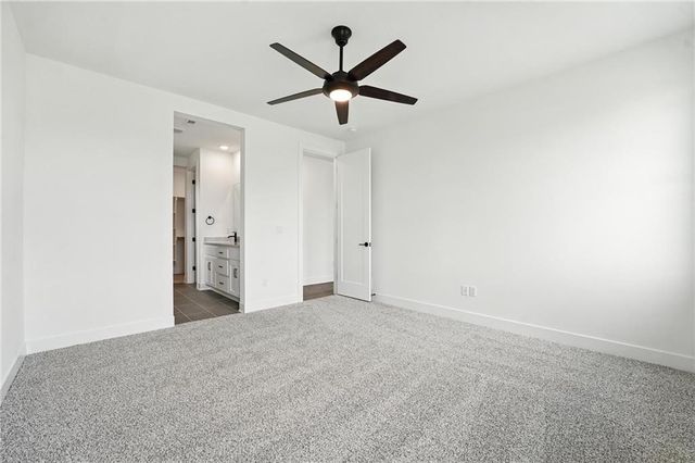 1812 Halls Creek Avenue, Raymore, MO 64083